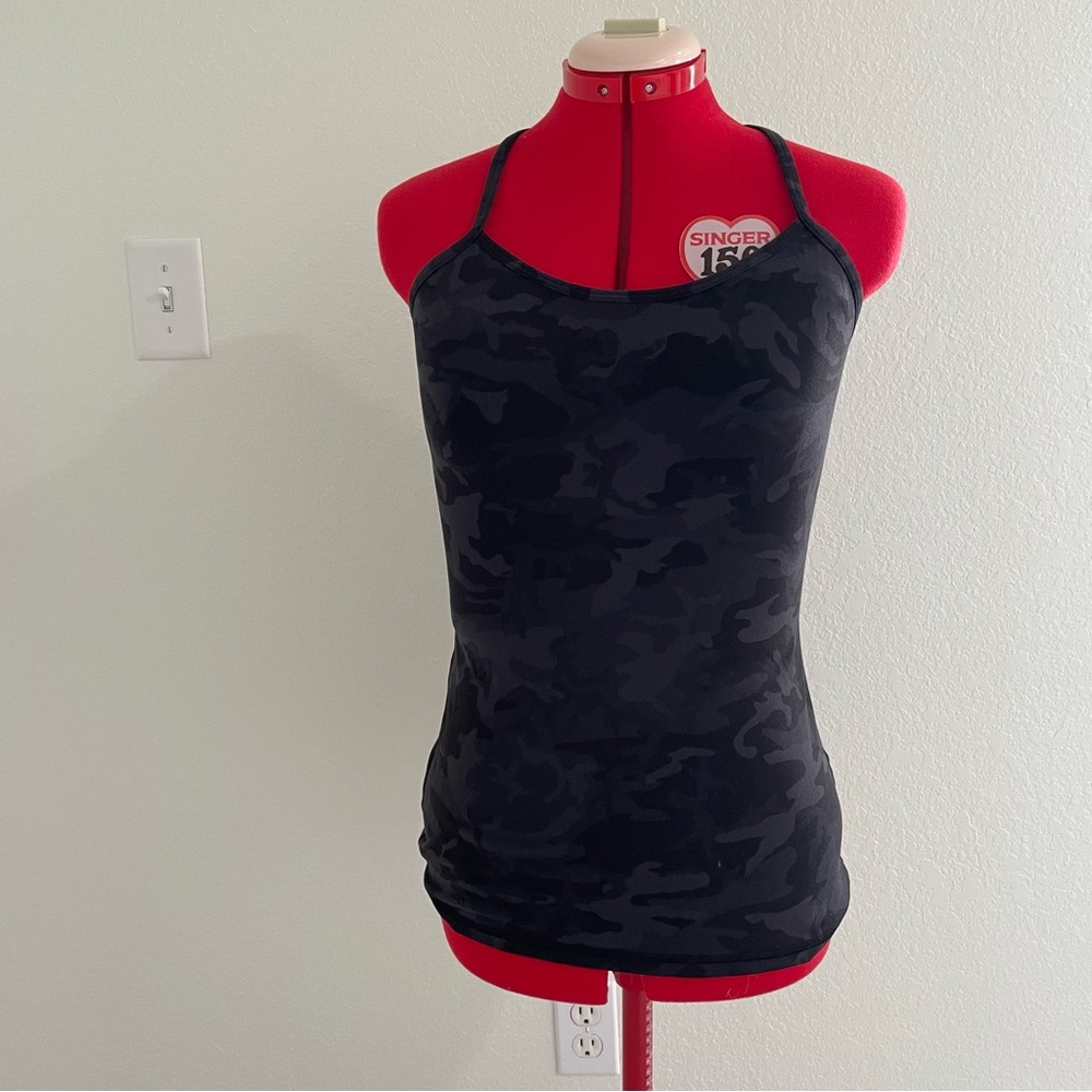 Lululemon racer back work out top